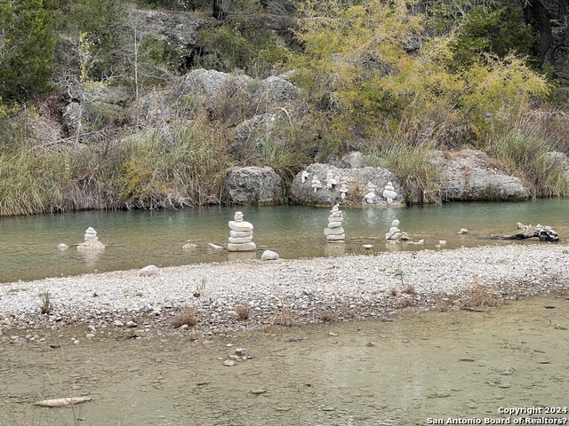 Image 37 of 47 For 22 Squirrel Bend