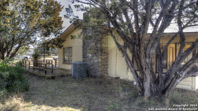 Image 6 of 47 For 22 Squirrel Bend