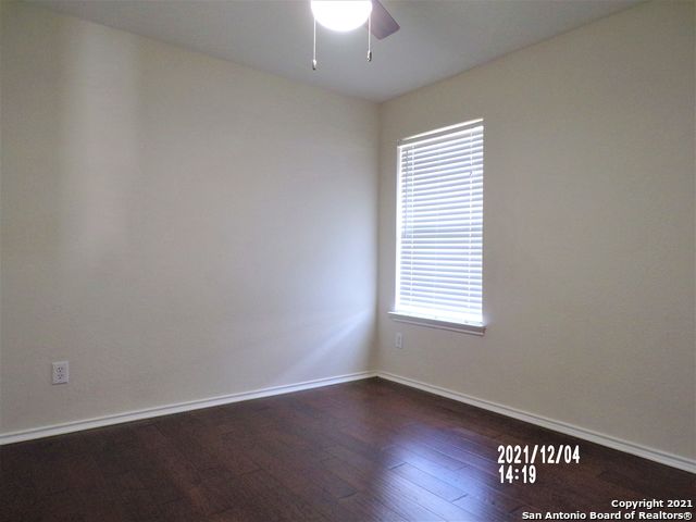 Image 11 of 23 For 10722 Firefox Den