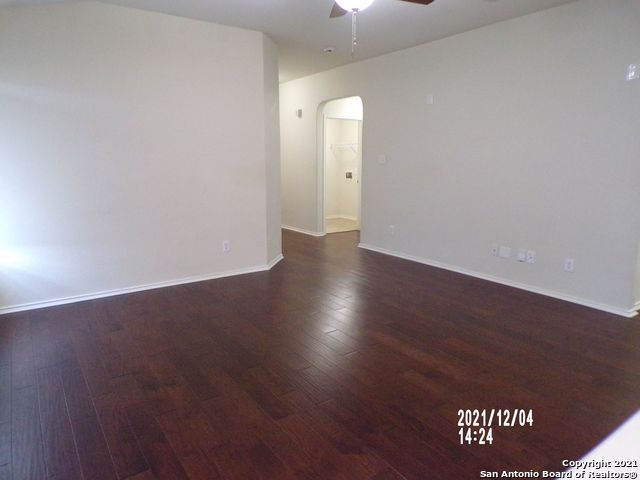 Image 18 of 23 For 10722 Firefox Den