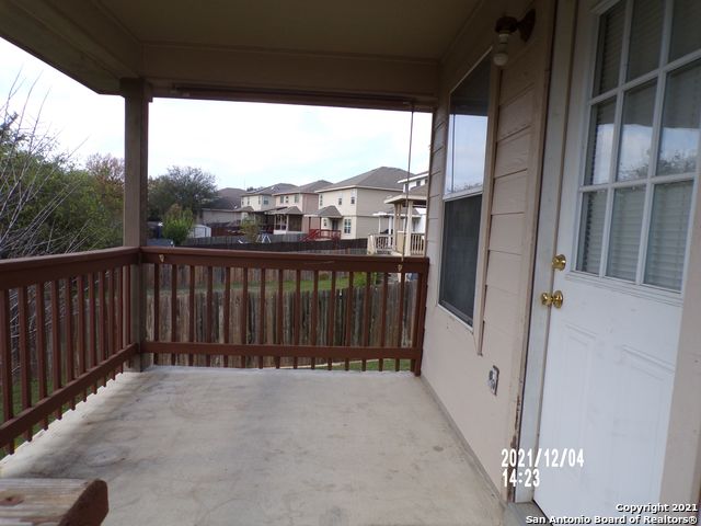 Image 21 of 23 For 10722 Firefox Den