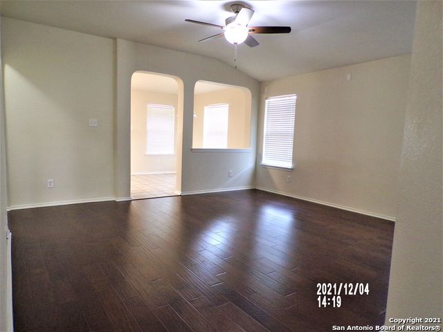 Image 5 of 23 For 10722 Firefox Den