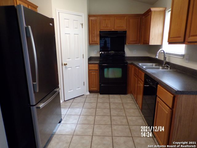 Image 9 of 23 For 10722 Firefox Den