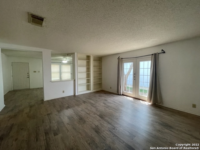 Image 6 of 18 For 7631 Heathridge