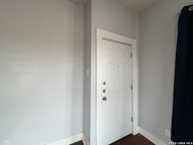 Image 20 of 29 For 506 Drexel Ave W 4