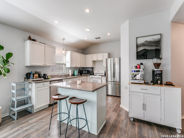 Image 13 of 27 For 6602 Ivywood Dr