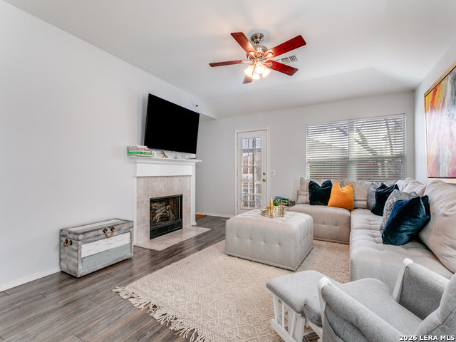 Image 4 of 27 For 6602 Ivywood Dr