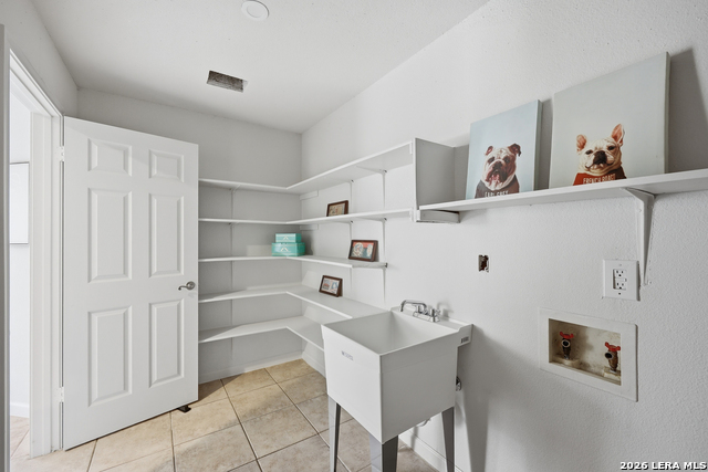 Image 18 of 35 For 16046 Watering Point Dr