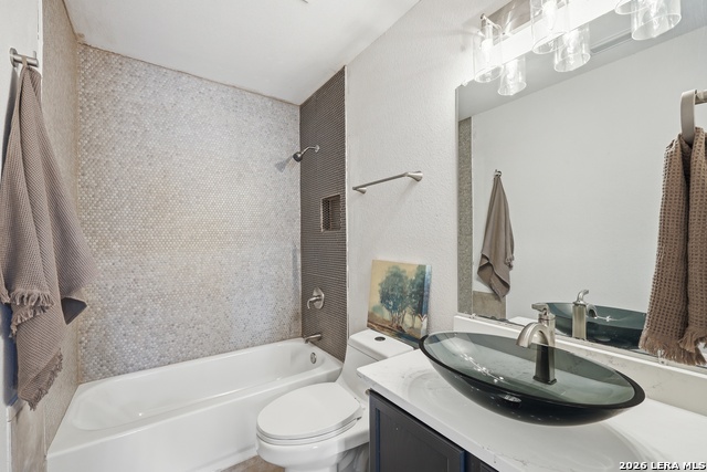 Image 29 of 35 For 16046 Watering Point Dr