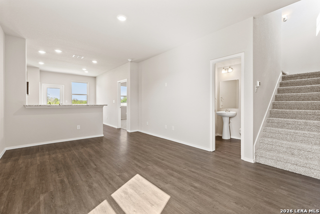 Image 4 of 27 For 5702 Quartz Terrace