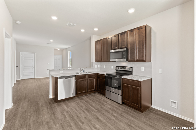 Image 6 of 27 For 5702 Quartz Terrace