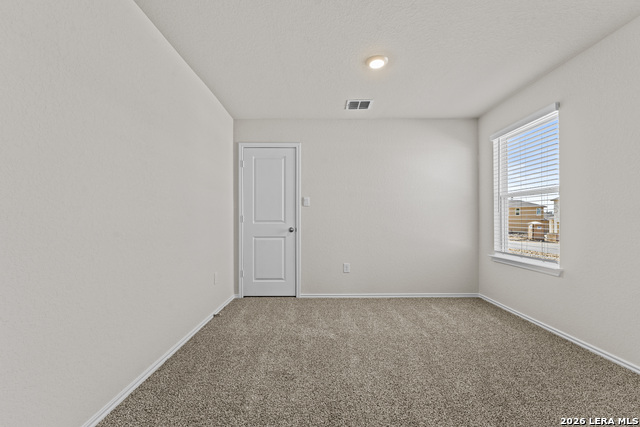 Image 21 of 25 For 162 Double L Dr