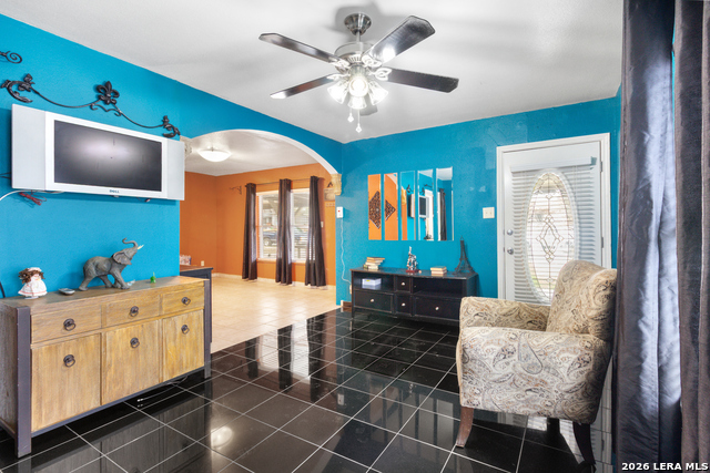 Image 5 of 29 For 214 Schmeltzer Ln