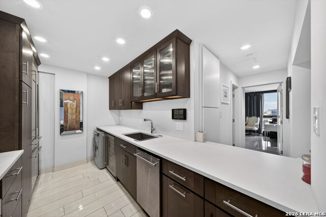 Image 14 of 29 For 7701 Wurzbach  2006