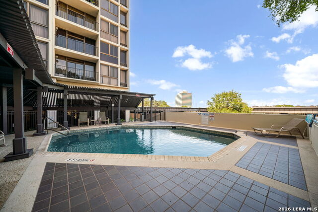 Image 18 of 29 For 7701 Wurzbach  2006