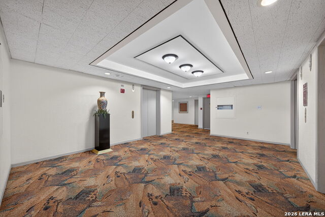 Image 26 of 29 For 7701 Wurzbach  2006