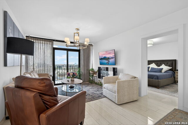 Image 3 of 29 For 7701 Wurzbach  2006