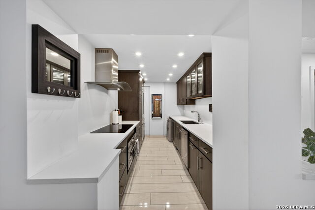 Image 5 of 29 For 7701 Wurzbach  2006