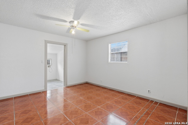 Image 11 of 16 For 1721 Brunswick Blvd.