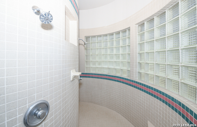 Image 16 of 45 For 8012 Rocking Horse Ln