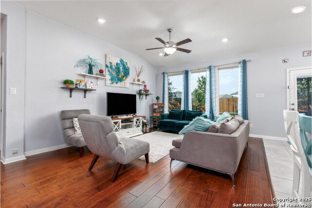 Image 6 of 27 For 2219 Castello