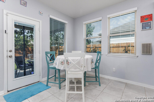 Image 9 of 27 For 2219 Castello