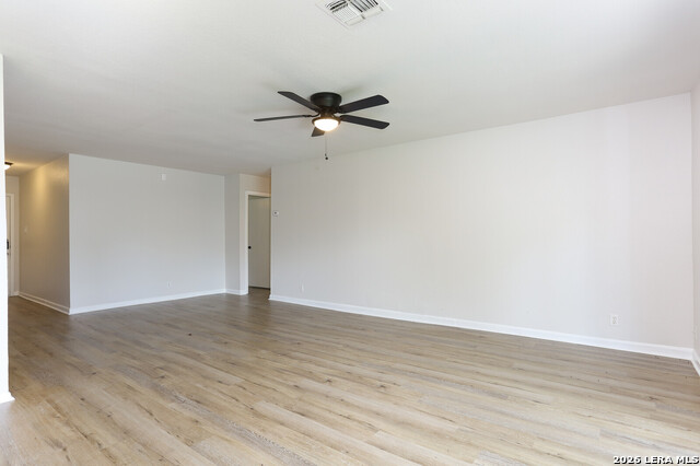 Image 5 of 22 For 5146 Tom Stafford Dr