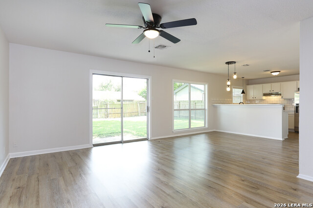 Image 6 of 22 For 5146 Tom Stafford Dr