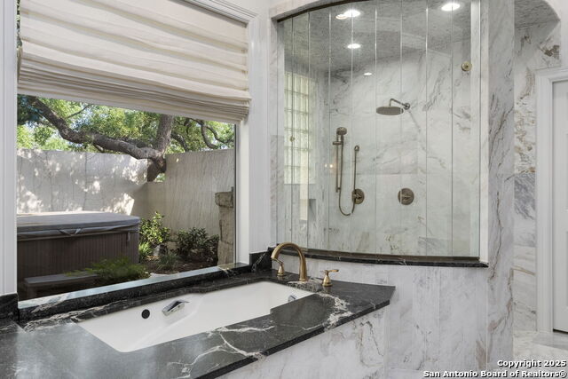 Image 17 of 47 For 113 Carino Cv