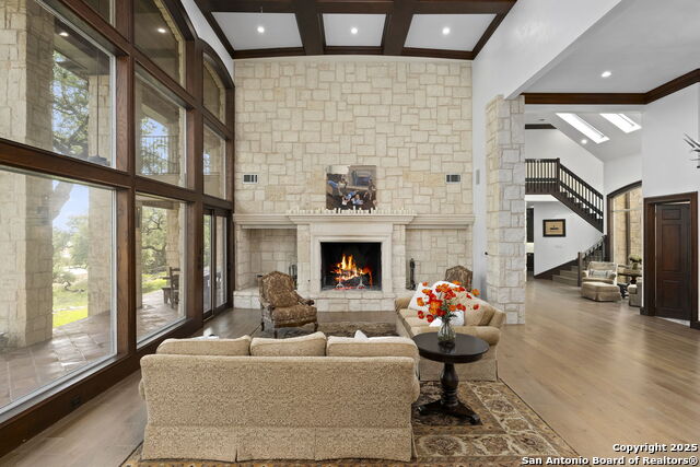 Image 9 of 47 For 113 Carino Cv