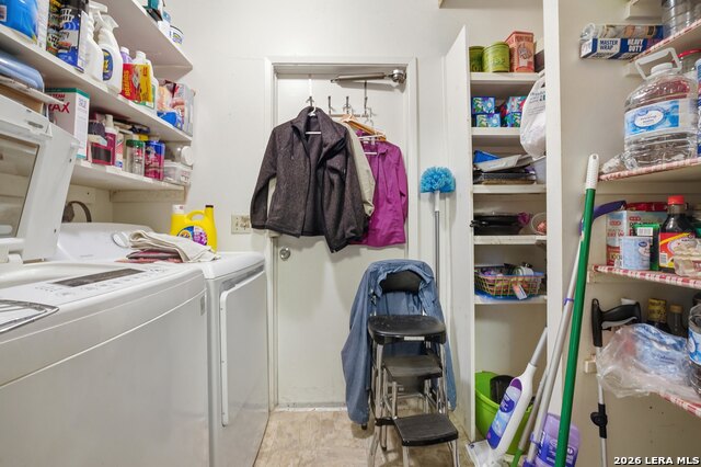 Image 21 of 37 For 5018 Las Campanas