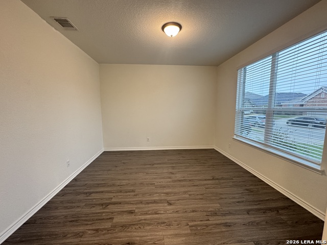 Image 2 of 25 For 2072 Oxbow  