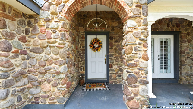 Image 3 of 49 For 226 Broken Arrow