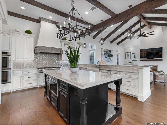 Listing photo id 8 for 203 Wellesley Landing