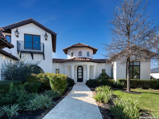 Listing photo id 0 for 203 Wellesley Landing