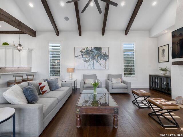 Listing photo id 18 for 203 Wellesley Landing