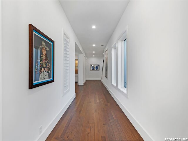 Listing photo id 28 for 203 Wellesley Landing