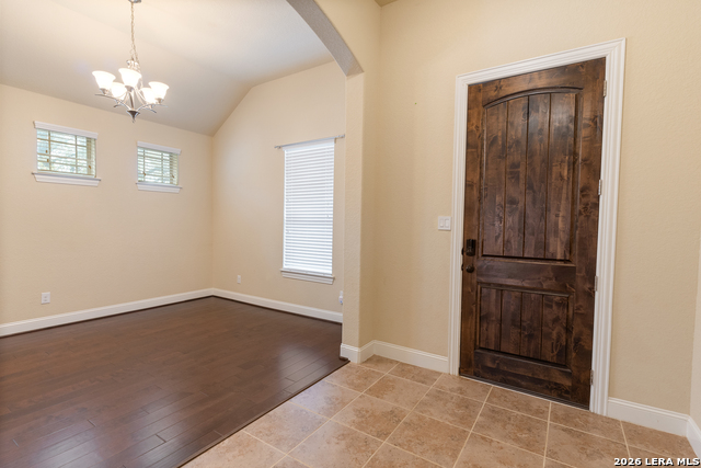 Image 16 of 32 For 13947 Evelina