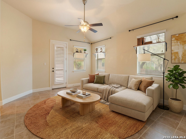 Image 8 of 32 For 13947 Evelina