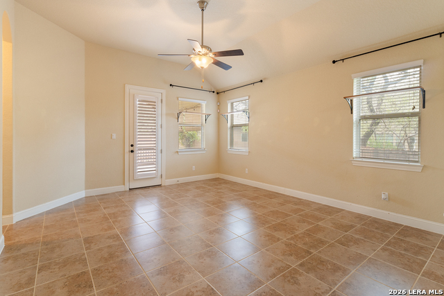 Image 9 of 32 For 13947 Evelina