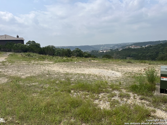 Image 3 of 17 For 121r Hannah Ln