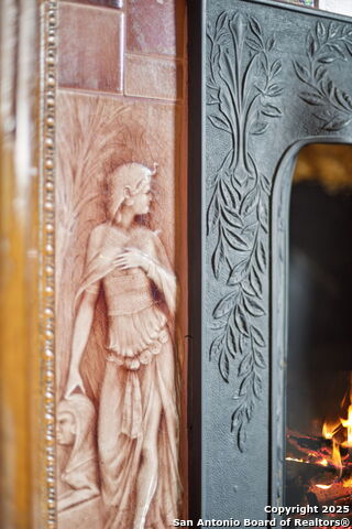 Image 17 of 48 For 402 Madison  