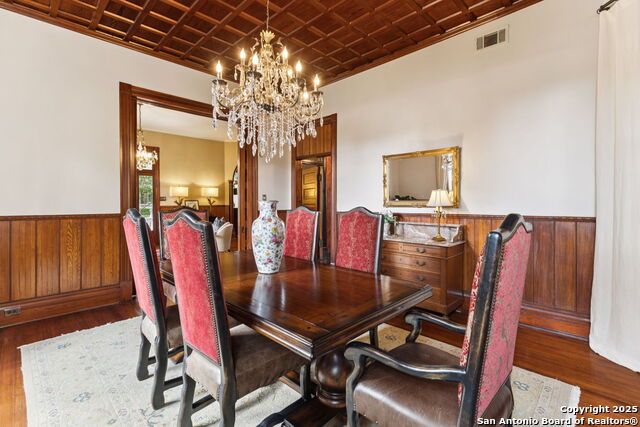 Image 18 of 48 For 402 Madison  