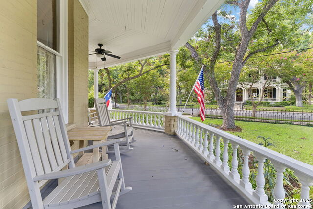 Image 3 of 48 For 402 Madison  