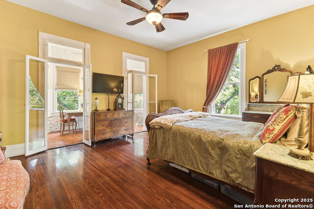 Image 31 of 48 For 402 Madison  