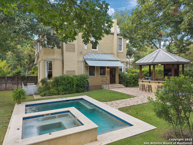 Image 36 of 48 For 402 Madison  