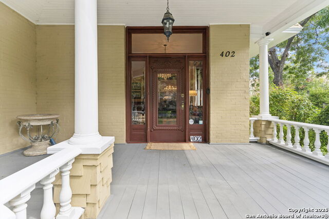 Image 4 of 48 For 402 Madison  