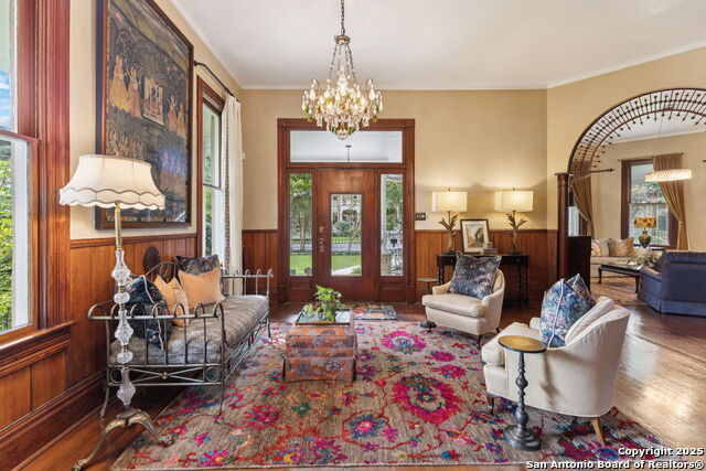 Image 5 of 48 For 402 Madison  