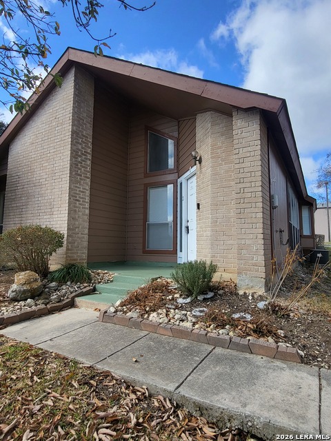 Image 3 of 12 For 8427 Cranberry Hill  #2