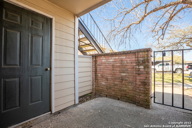 Details for 11610 Vance Jackson  1095, San Antonio, TX 78230